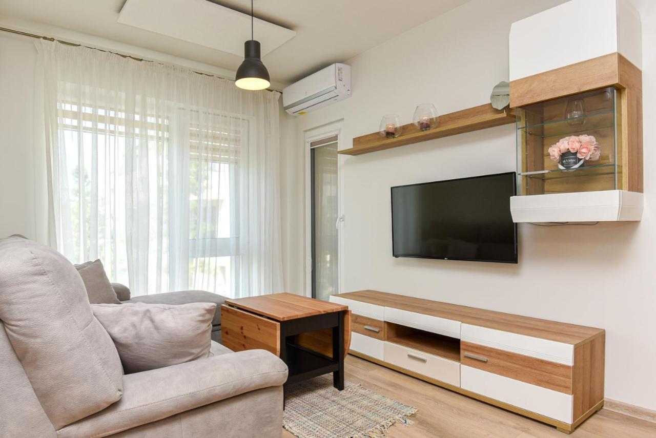 Dianos Apartamentai بالانغا المظهر الخارجي الصورة